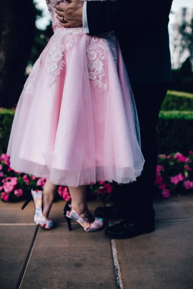 Vintage Pink Lace Appliques Tea Length Wedding Dress