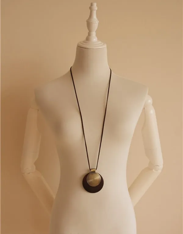 Wooden Circle Retro Necklace Sweater Chain